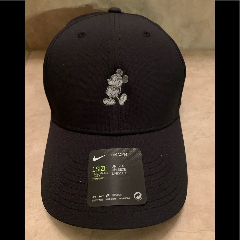 Mickey Mouse Nike Legacy 91 Dri-Fit Black Adjustable Hat Cap NEW w/ Tag